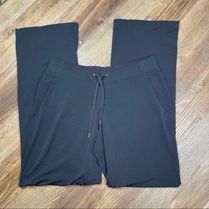 Athleta Athletic Pants/ Jogger Nylon Spandex RN#54023 Women’s Size 8